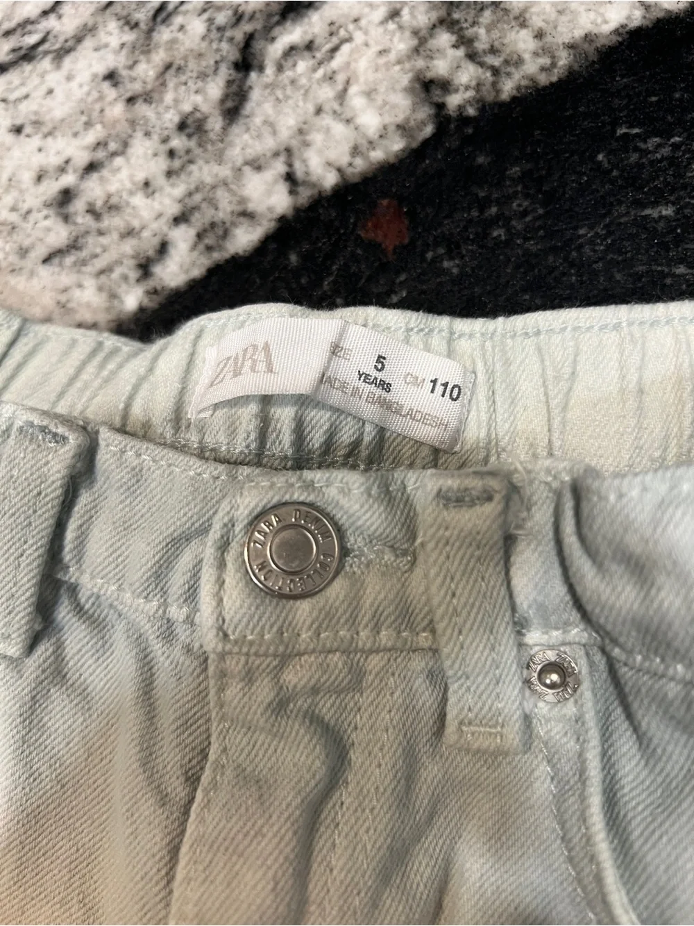 ZARA Girls Ombre Denim Frayed Shorts Size 5Y (110) Light Blue Yellow